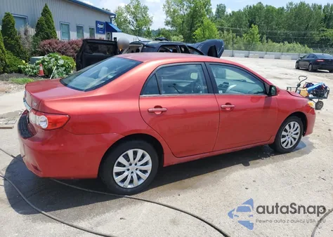 2012 Toyota Corolla Base z USA, uszkodzony, nr VIN 2T1BU4EE3CC912690